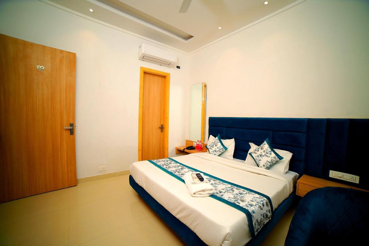 Hotel Diamond View Amritsar Exterior photo