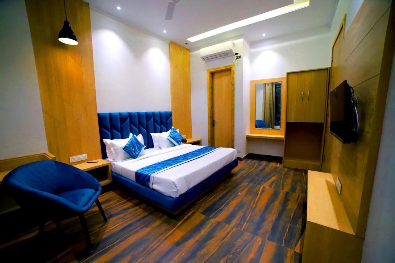 Hotel Diamond View Amritsar Exterior photo